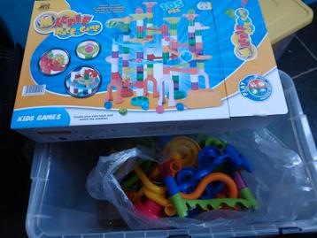2sets knikkerbanen, Kinderen en Baby's, Speelgoed | Bouwstenen, Ophalen of Verzenden, Zo goed als nieuw