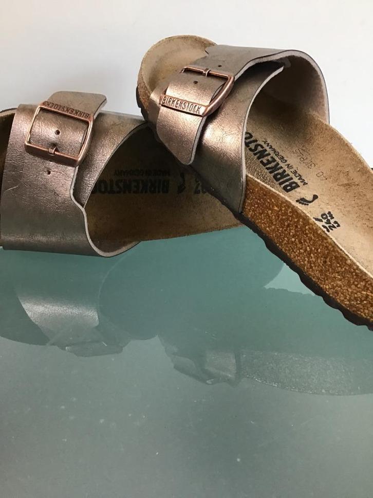Gratis Verzenden | Birkenstock Catalina Buckle slippers 37, Kleding | Dames, Schoenen, Nieuw, Slippers, Overige kleuren, Verzenden