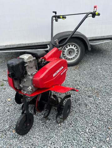 Honda Tuinfrees te koop. beschikbaar voor biedingen