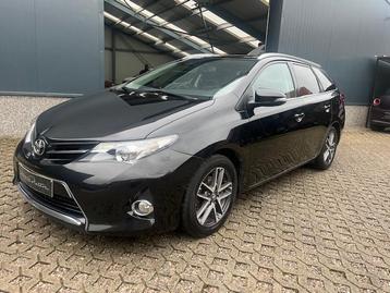 Toyota Auris SW - 1,6 benzine beschikbaar voor biedingen