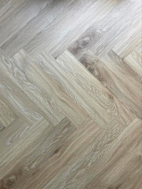 VYGO Lynwood Beige. Parquet chevrons. IMPERMO., Huis en Inrichting, Stoffering | Vloerbedekking, Nieuw, Parket, Beige, Ophalen