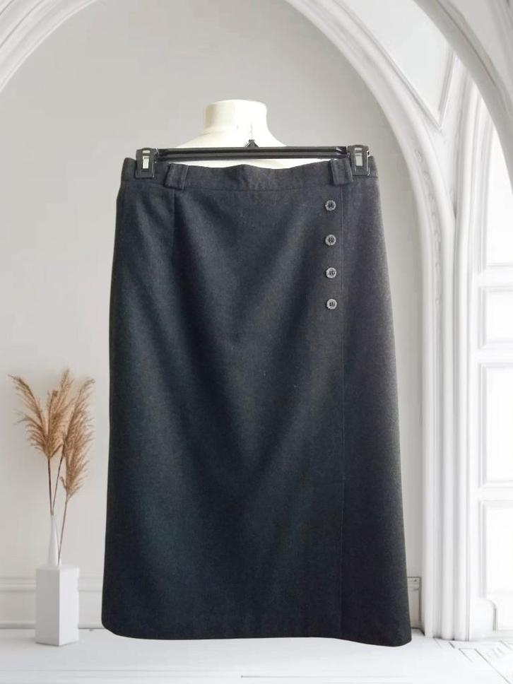 Jupe genre flanelle Taille 40, Kleding | Dames, Rokken, Zo goed als nieuw, Maat 38/40 (M), Grijs, Onder de knie, Verzenden