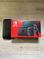 Nintendo Switch(avec écran de protection)+jeux et pochette, Zo goed als nieuw