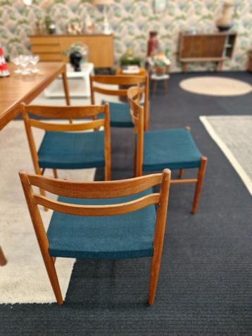 Vintage eetkamerstoelen Zweeds 70s beschikbaar voor biedingen