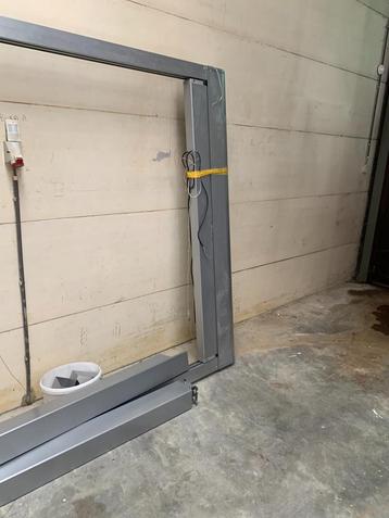 luifel  205/280  automatische ook jacuzzi nieuw  beschikbaar voor biedingen