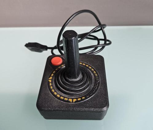 Atari 2600 Joystick - Gamepad, Games en Spelcomputers, Spelcomputers | Atari, Gebruikt, Atari 2600, Met 1 controller, Ophalen of Verzenden