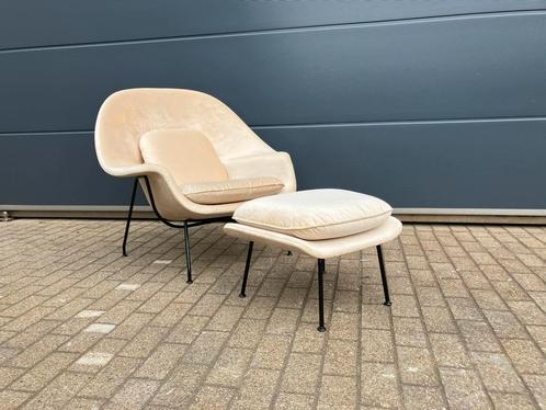 Originele Knoll Womb + Ottoman by Eero Saarinen in Topstaat!, Huis en Inrichting, Zetels | Voetbanken en poefs, Nieuw, Ophalen of Verzenden