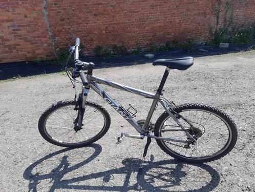 Mtb giant   3x9 speed, Fietsen en Brommers, Fietsen | Mountainbikes en ATB, Zo goed als nieuw, Giant, Ophalen
