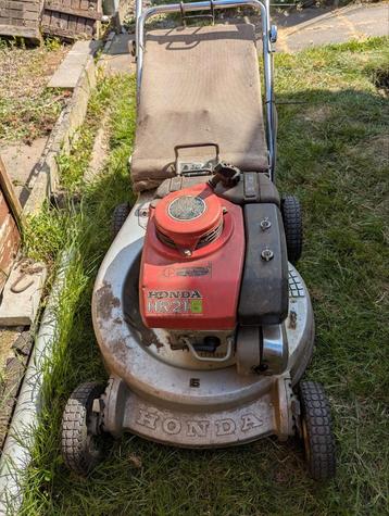 Honda zelftrekker HR215 beschikbaar voor biedingen