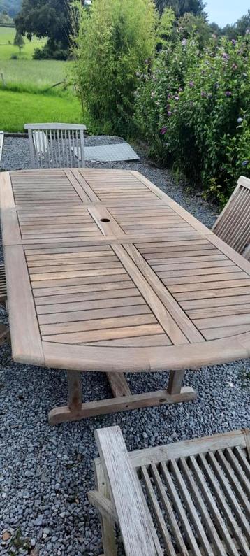 teakhouten tuinset, tafel van 220 cm + 4 stoelen beschikbaar voor biedingen