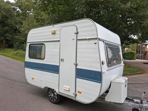 Leuke adria caravan, Caravans en Kamperen, Caravans, Particulier, Treinzit, Avento, Kachel, Koelkast, Openslaande ramen, Ophalen