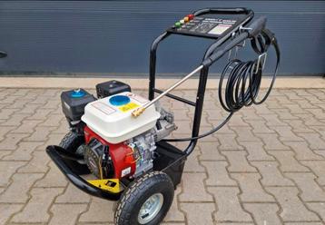 Hogedrukreiniger met benzine motor  beschikbaar voor biedingen