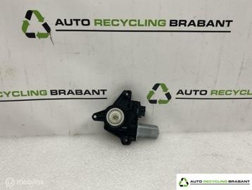 Raammotor Links Achter Mercedes B Klasse W246 A2469063100 beschikbaar voor biedingen