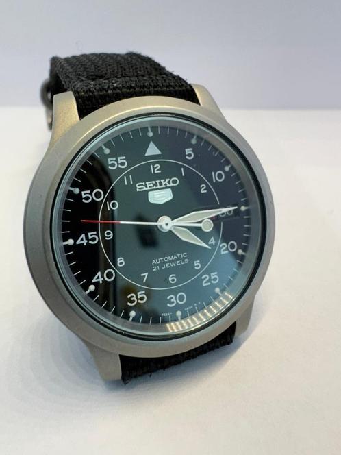 Seiko SNK809, Handtassen en Accessoires, Horloges | Heren, Zo goed als nieuw, Polshorloge, Seiko, Overige materialen, Kunststof