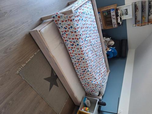 Bed eenpersoons  plus lade met logeerbed, Huis en Inrichting, Slaapkamer | Bedden, Zo goed als nieuw, Eenpersoons, 90 cm, 200 cm