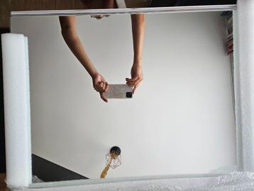 Spiegel beschikbaar voor biedingen