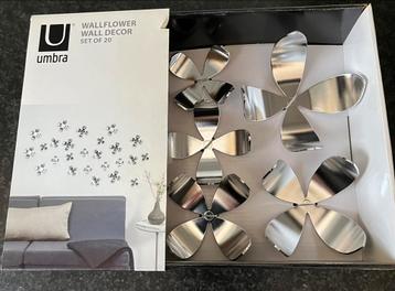 Umbra wanddecoratie Wallflower beschikbaar voor biedingen