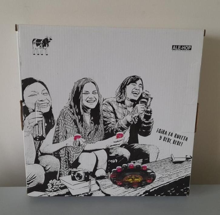 Spel Drinking Roulette, Hobby en Vrije tijd, Gezelschapsspellen | Bordspellen, Zo goed als nieuw, Een of twee spelers, Ophalen of Verzenden