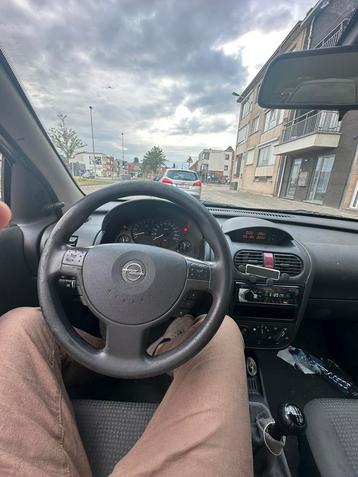 Opel corsa 1.2 benzine 185 km met keuring 1900 beschikbaar voor biedingen