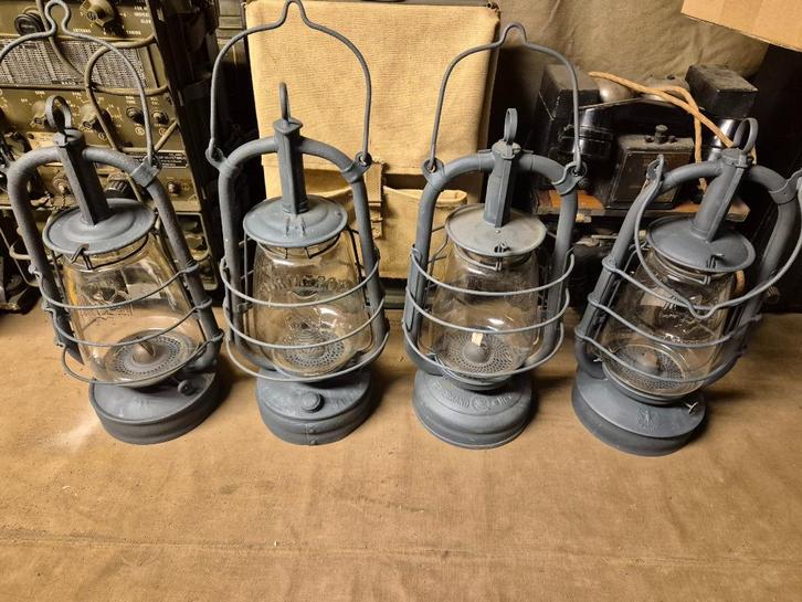 Duitse lampen DRP WW2 (afzonderlijk te koop), Verzamelen, Militaria | Tweede Wereldoorlog, Luchtmacht, Kunstobject, Verzenden