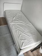 Eenpersoonsbed met matras, Huis en Inrichting, Slaapkamer | Bedden, Ophalen