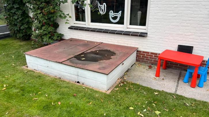 Zandbak 213154 cm met deksel + 1 m³ speelzand, Kinderen en Baby's, Speelgoed | Buiten | Trampolines, Gebruikt, Ophalen