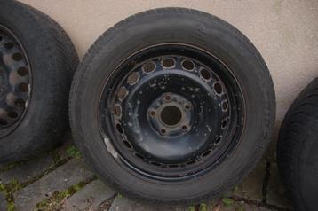 6.5X16 plaatmetalen velgen + 205/60 R16-banden beschikbaar voor biedingen