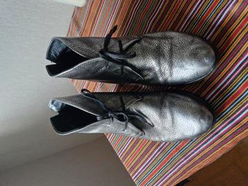 Schoenen grijs met hak en veters maat 37 beschikbaar voor biedingen