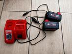 Milwaukee oplader en 2 bijna nieuwe batterijen 18v 5.0, Doe-het-zelf en Bouw, Gereedschap | Machine-onderdelen en Toebehoren, Ophalen
