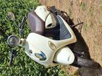 GTS 50cc scooter start en rijd goed papieren kwijt euro 4, Ophalen of Verzenden, Zo goed als nieuw