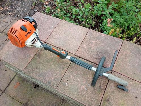 Stihl KM100R, Tuin en Terras, Bosmaaiers, Gebruikt, Ophalen of Verzenden