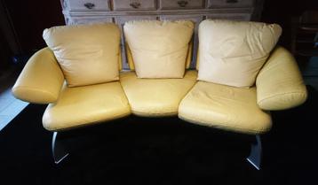 Canapé en cuir jaune KLER