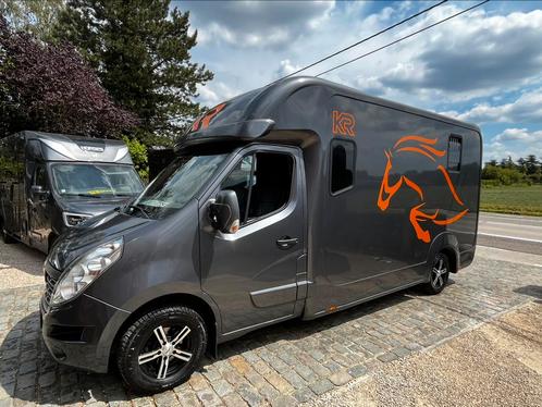 Krismar paardencamionette 50 000km!!!, Dieren en Toebehoren, Paarden en Pony's | Trailers en Aanhangwagens, Ophalen