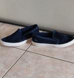 chaussures LACOSTE gazon slip on 116 bleu pointure 40.5, Kleding | Heren, Ophalen, Blauw, Lacoste, Overige typen