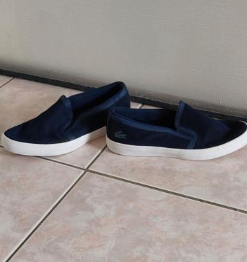 chaussures LACOSTE gazon slip on 116 bleu pointure 40.5 beschikbaar voor biedingen