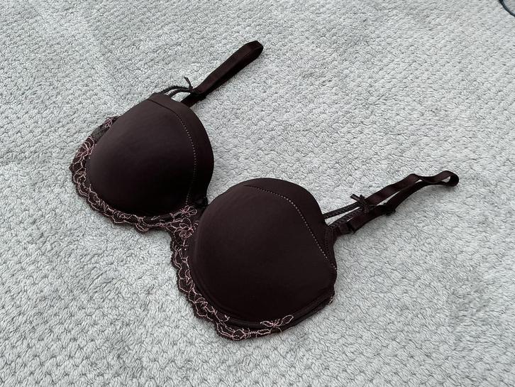 BH MARIE JO 75E - bon état., Vêtements | Femmes, Sous-vêtements & Lingerie, Soutien-gorge, Noir, Enlèvement ou Envoi