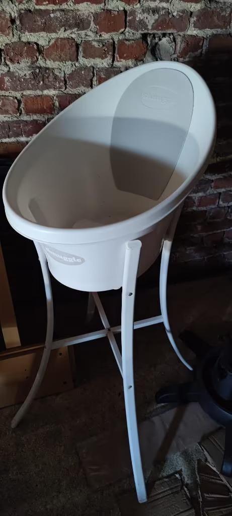 Vrijstaand babybadje, Kinderen en Baby's, Badjes en Verzorging, Gebruikt, Badje, Overige merken, Standaard, Ophalen