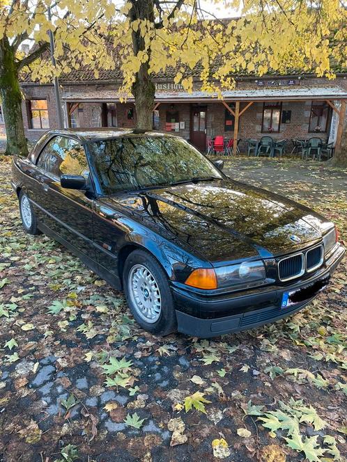 BMW E36 320IA CABINE/CARNET/OLDTIMER, Auto's, BMW, Particulier, 3 Reeks, Benzine, Cabriolet, Automaat, Zwart, Zwart, Leder, Ophalen of Verzenden