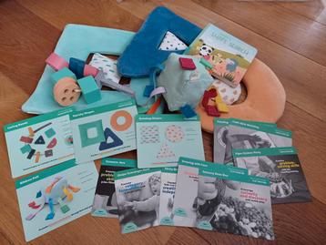 Solving games for babies KiwiCo - jeux éducatifs pour bébés