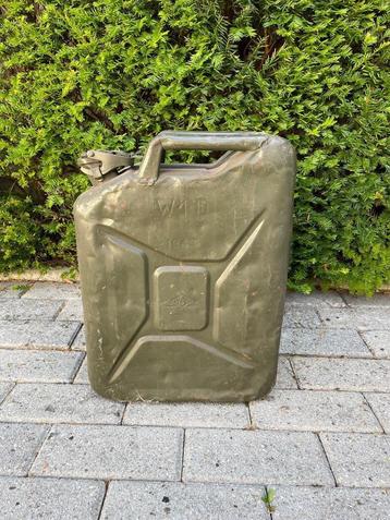 Jerrycan, engels, 1943 beschikbaar voor biedingen