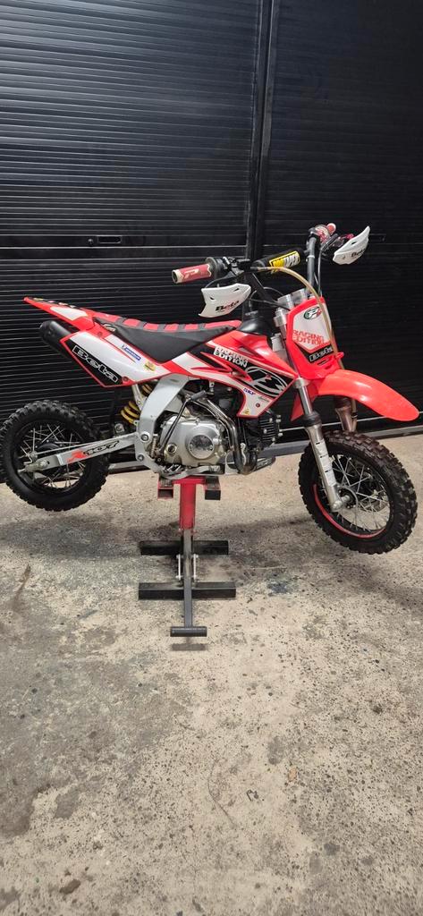 Mooie Beta pitbike 110cc, Vélos & Vélomoteurs, Mini Bikes, Midi Bikes & Pit Bikes, Enlèvement