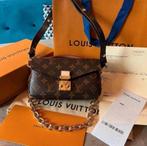 Louis Vuitton tas Pochette Metis east west monogram, Enlèvement ou Envoi, Neuf, Brun, Sac à bandoulière