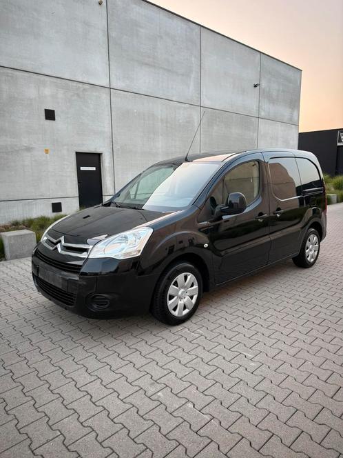 Citroen Berlingo 1.6 hdi Airco trekhaak 3Zits, Auto's, Bestelwagens en Lichte vracht, Bedrijf, Radio, Citroën, Diesel, Euro 4