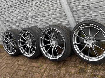 Japan Racing JR37 - HYPER BLACK  beschikbaar voor biedingen