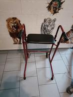Tribune deambulateur avec 2 roues 2 pieds et assise