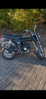 Dax, Fietsen en Brommers, Ophalen