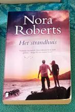 Het strandhuis - Nora Roberts, Boeken, Ophalen of Verzenden, Gelezen, Nora Roberts, België