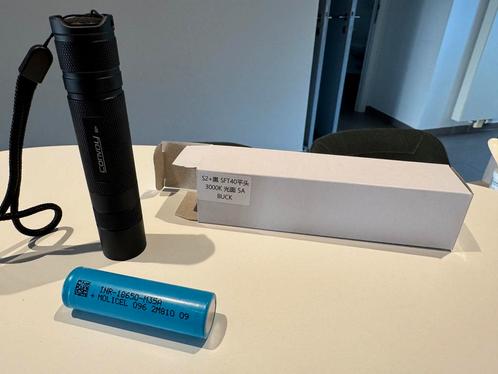 Zaklamp Convoy S2+ SFT40 met batterij, Caravans en Kamperen, Zaklampen, Nieuw, Batterij, Ophalen of Verzenden