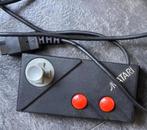VRAIE MANETTE ATARI 7800 VINAGE PAS UNE REMAKE, Met games, Ophalen of Verzenden, Zo goed als nieuw, Met 2 controllers