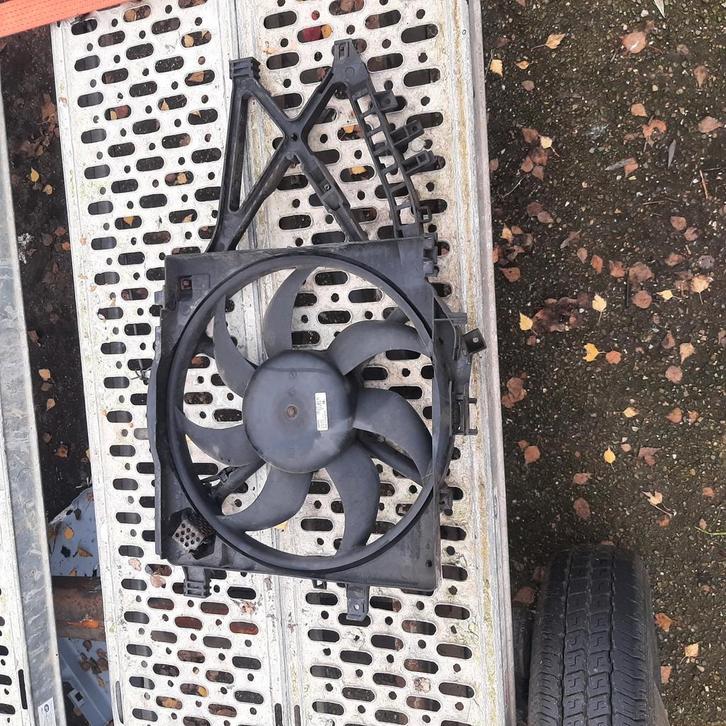 Koelventilator Opel Corsa C 1.3 CDTI – compleet met frame, Auto-onderdelen, Motor en Toebehoren, Opel, Ophalen of Verzenden